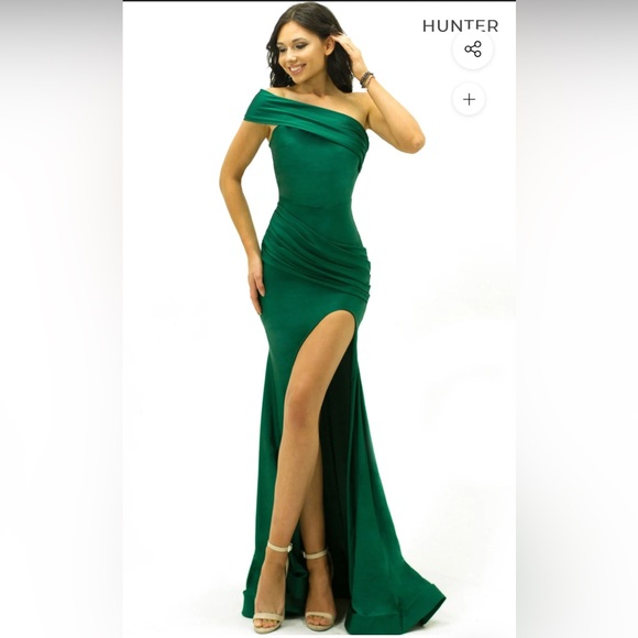 JESSICA ANGEL Dresses & Skirts - JESSICA ANGEL DRESS Let the graceful silhouette and attention